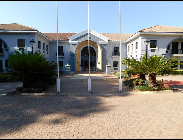 542M² OFFICE TO LET IN HYDE PARK